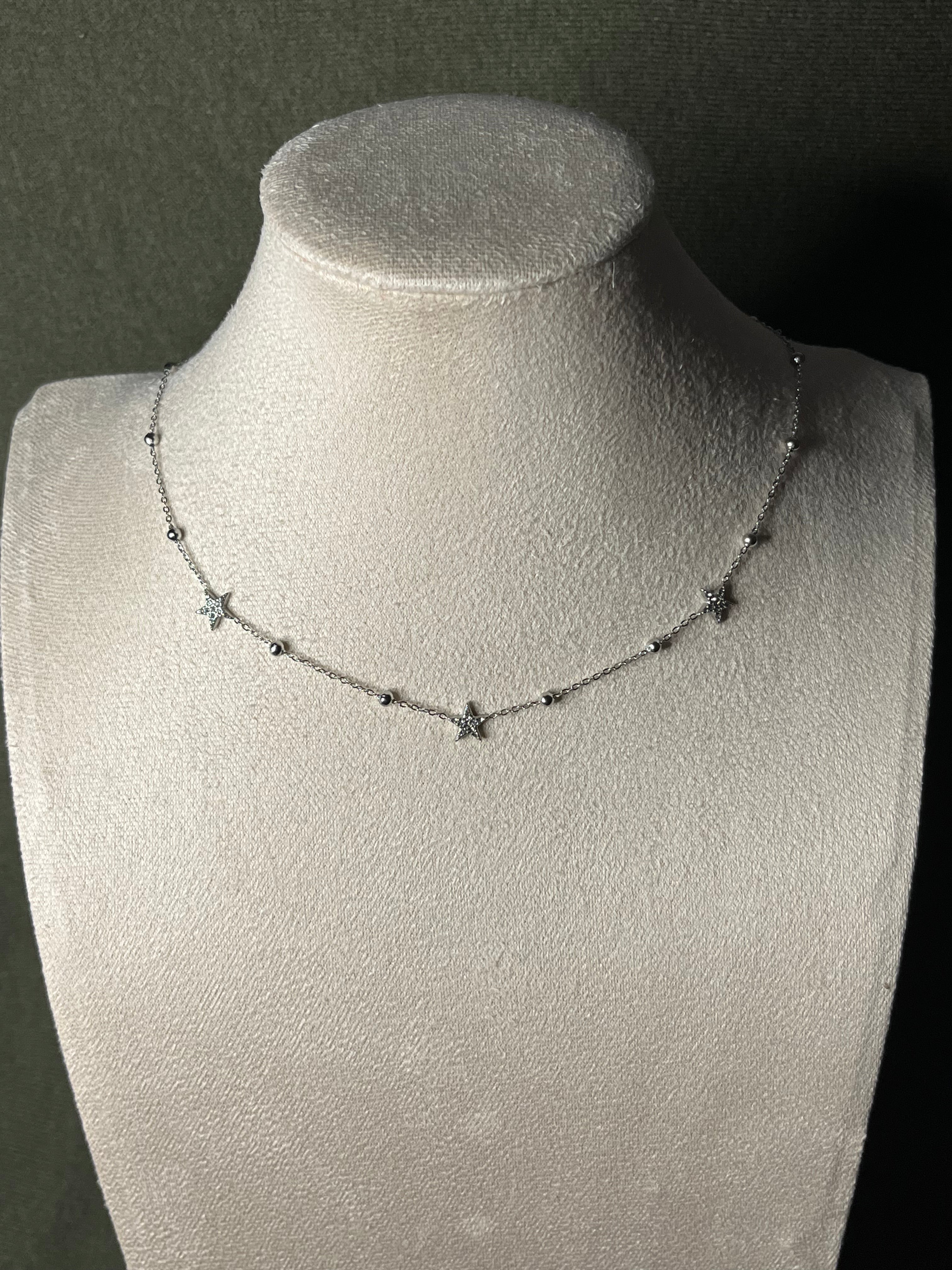 Collier Nelly