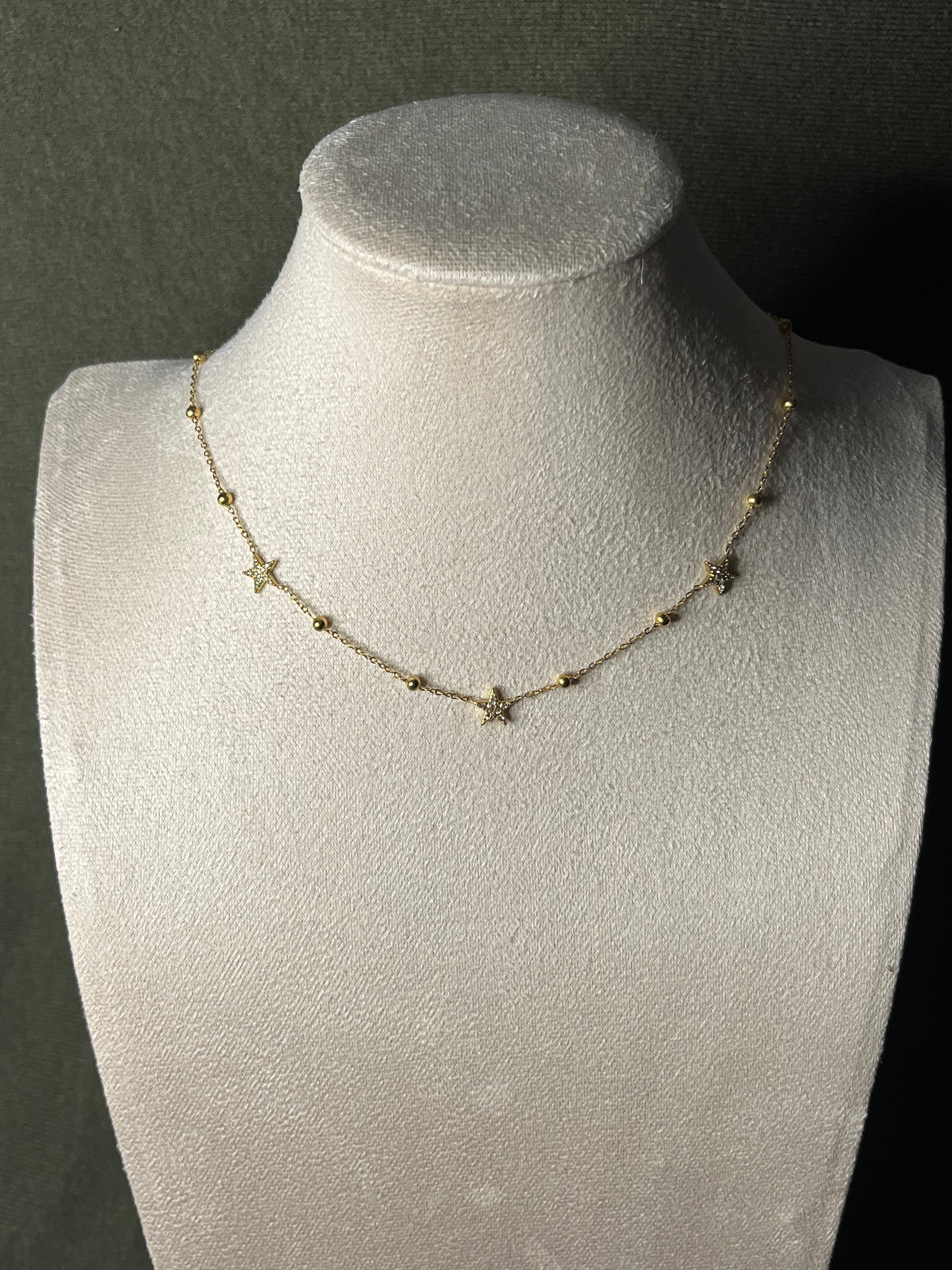 Collier Nelly