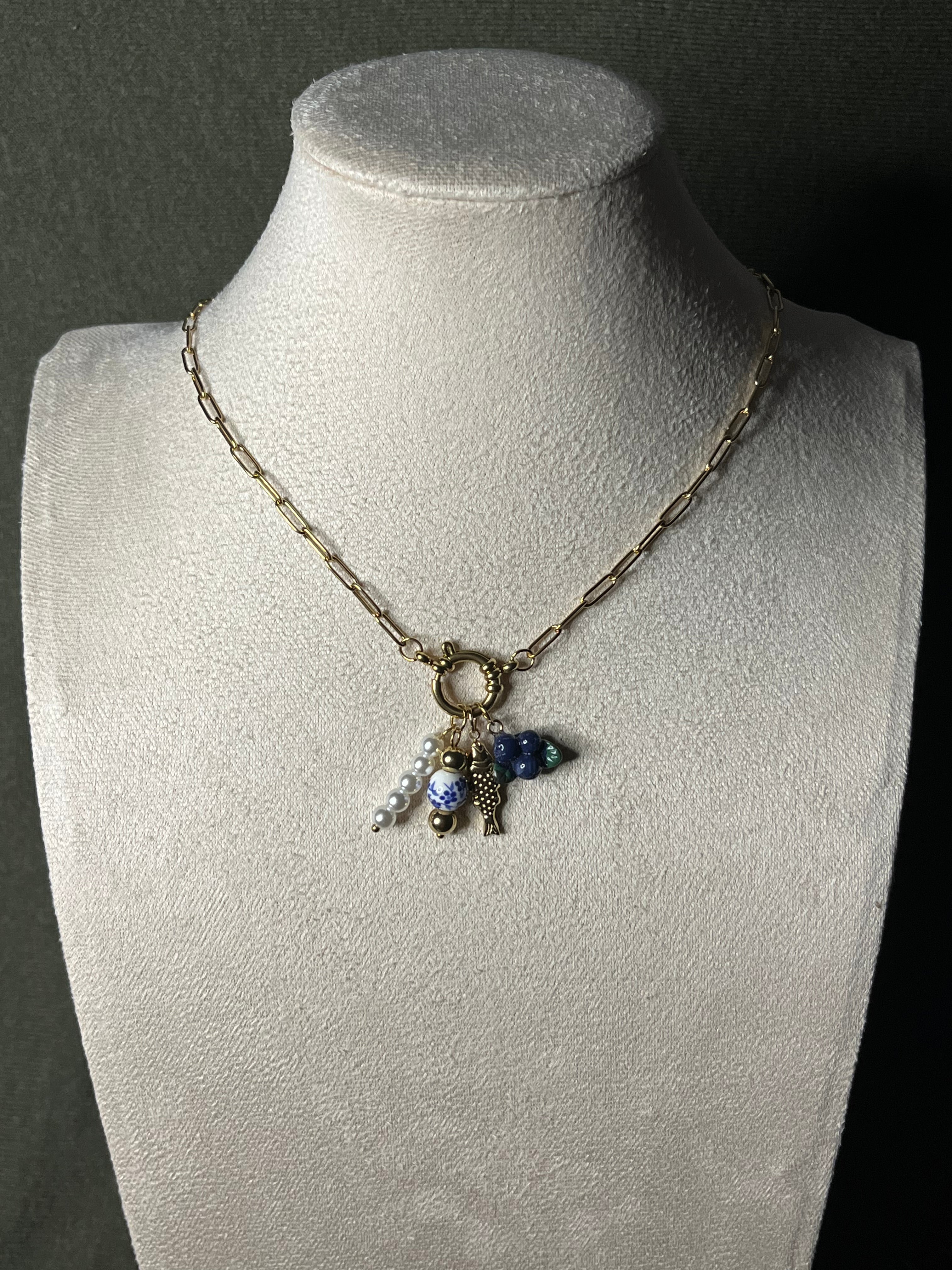 Collier Betty